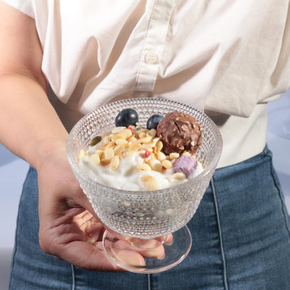 DNIENKGE Glass Dessert Bowls Breakfast Cups,Dessert cups Set of 4, 9oz Glass Ice Cream Sundae Cups，Glass Dessert Bowls, For oats，Ice Cream, Milk, Sorbet, Yogurt (4PCS), Transparent, D-1059