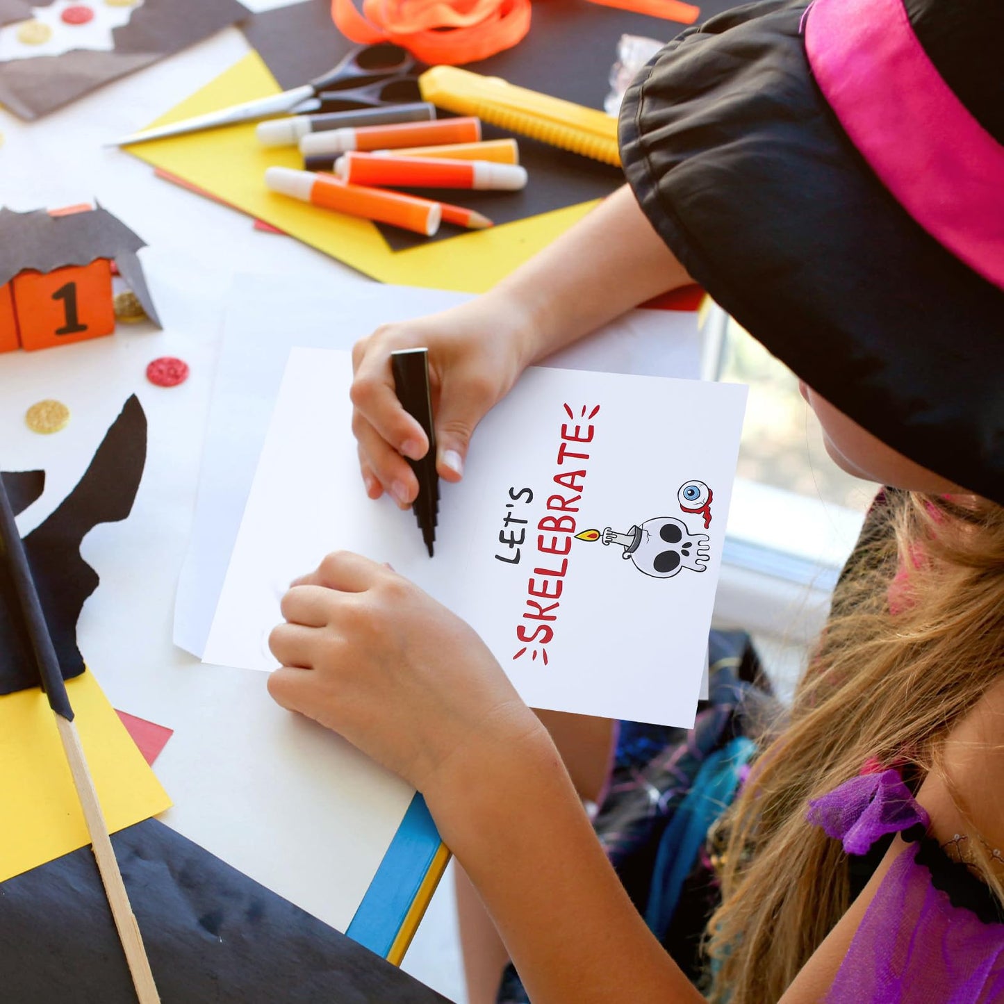 Geyoga 32 Pack Funny Halloween Cards Bulk with Envelopes Stickers 4 x 6 Inch Pun Halloween Blank Greeting Cards for Kids for Party Supplies, 8 Designs