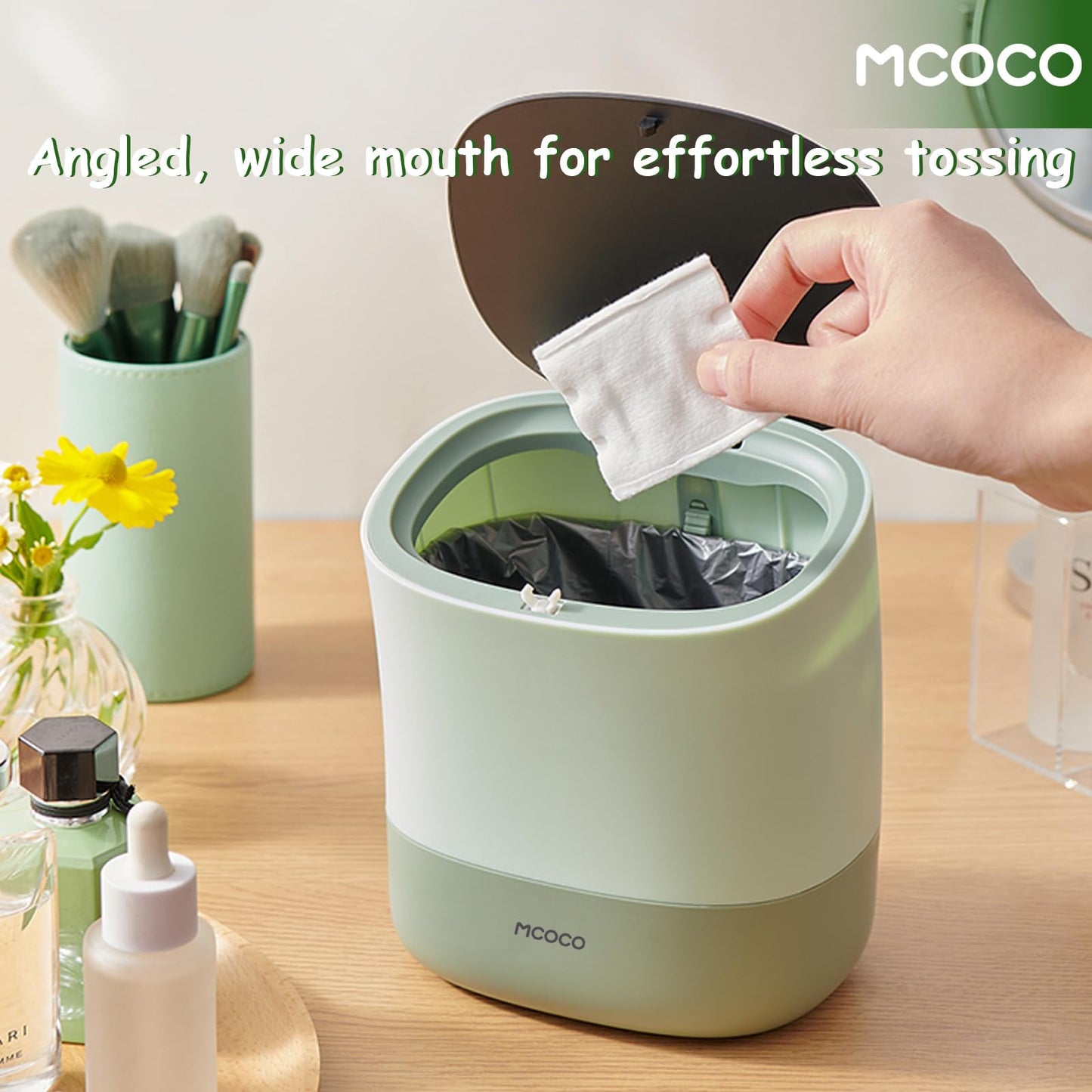 MCOCO Mini Trash Can with Pop Up Lid Portable mini Garbage can Little Plastic Trash Bin for Bedroom Bathroom Desk Coffee Table or Kitchen 0.4 Gallon White with 30 Trash Bags