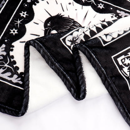 Bird Blanket Halloween Black Gothic Throw Blanket Ultra Soft Retro Hummingbird Blankets Raven Crow Throw Bird Lover Gift Bed Cover Cozy Flannel Fuzzy Plush Couch Cover for Sofa 50" X 60"