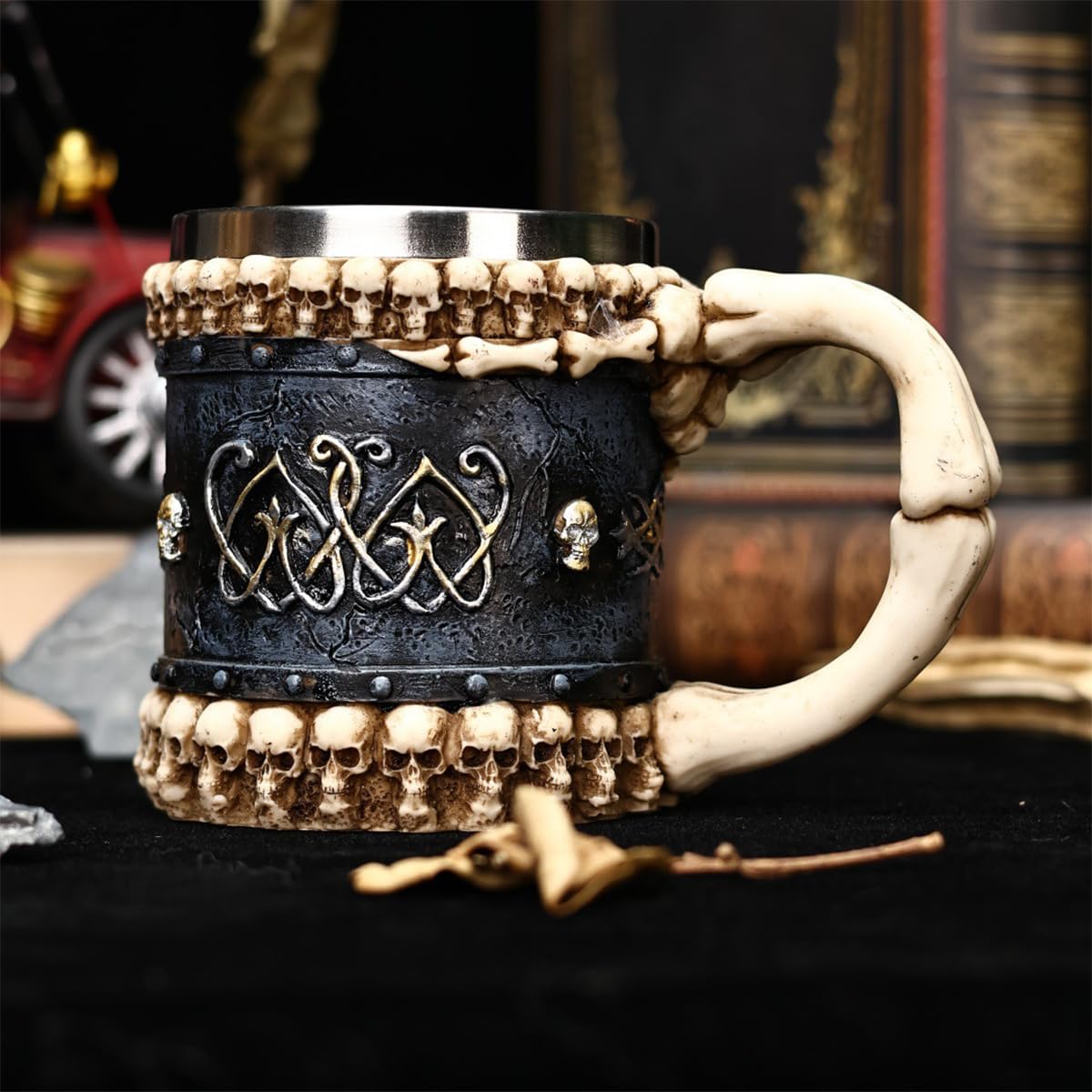 BVSTJIUJI Black Vintage Mug with White Skeleton Hand Design 450ml - Fantasy Style Halloween Party Drinkware for Coffee Tea Hot Beverages