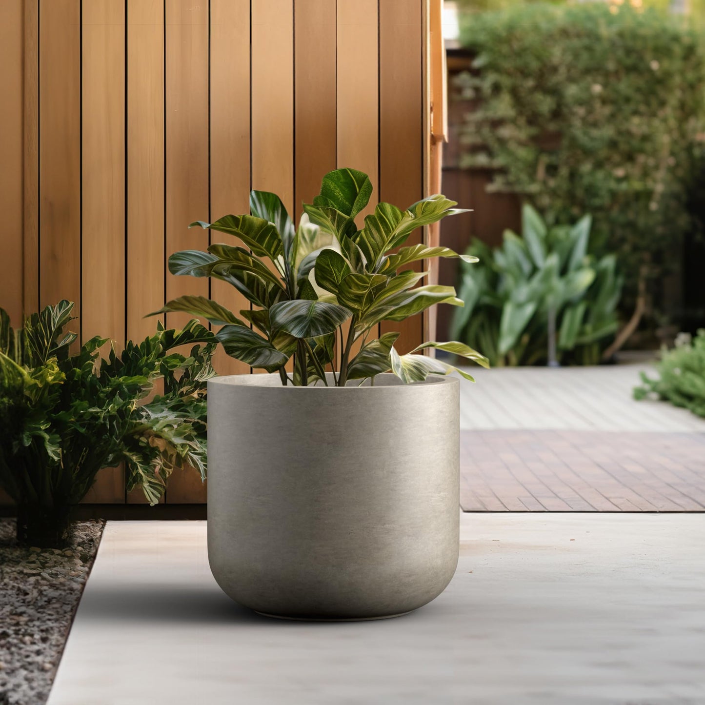 Kante Round Concrete Planter, 17.3 Inch Dia Classic-Style Large Pot with Drainage, Patina Concrete Finish with Painted Interior, for Indoor & Outdoor Plants, Home, Patio and Garden