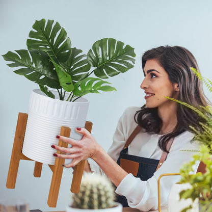 Chonsun 2-Piece White Metal Planter Set with Wood Stand, Indoor Mid Century Modern Planters with Drainage, 8" & 10"