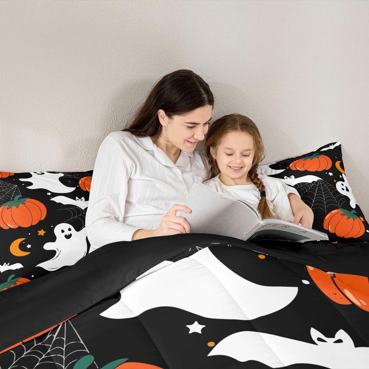 Feelyou Halloween Ghost Comforter Set for Girls Boys Kids Pumpkin Lantern Comforter Room Decorative Spider Web Bat Print Bedding Set Halloween Theme Duvet Set 3Pcs with 2 Pillow Case Queen Size