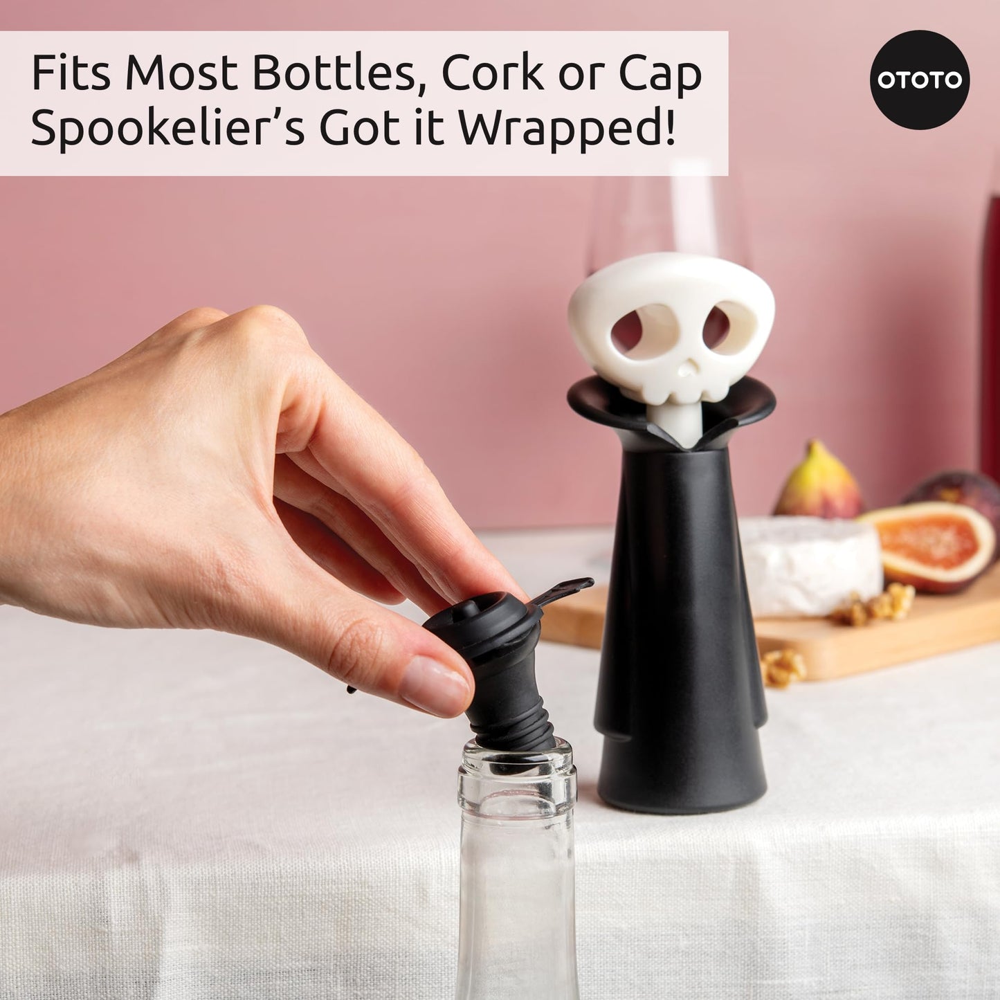 OTOTO Skull Wine Saver Pump and Stoppers - Halloween Gifts, Emo Accessories, Gothic Kitchen, Goth Gifts, Bat, Kitchen Gadgets - (Spookelier)