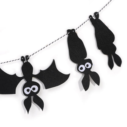 Felt Bat Garland - Halloween Black Bat Banner, Gothic Party Decor, Hanging Bat Mantel Bunting, Spooky Garland for Fireplace Mantle Walls