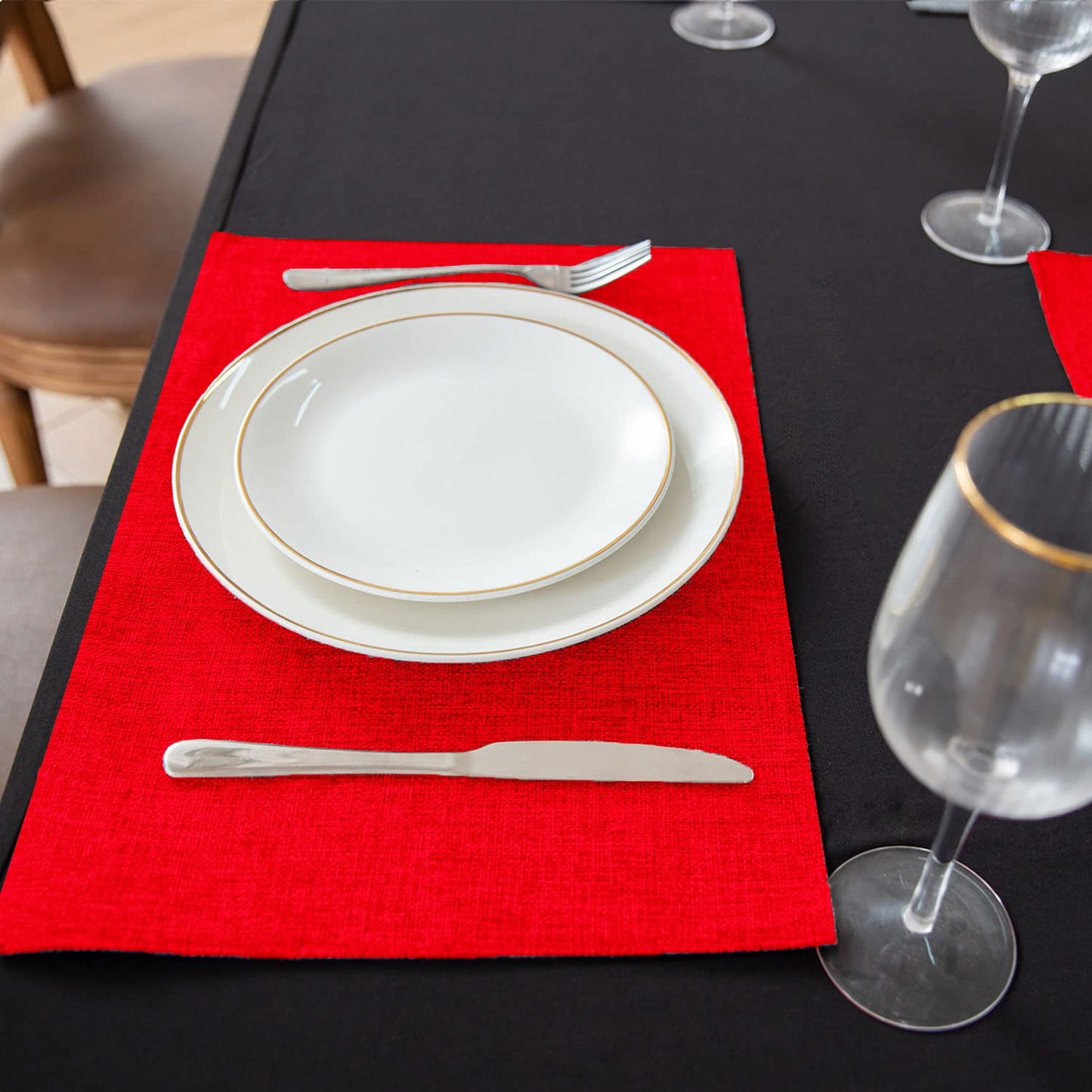 Rinpon Cloth Red Placemats Set of 8, Linen Type Fabric Placemats Machine Washable Heat Resistant Placemats Polyester Place Mats for Halloween, Thanksgiving, Christmas and Valentine Dining Table (Red)