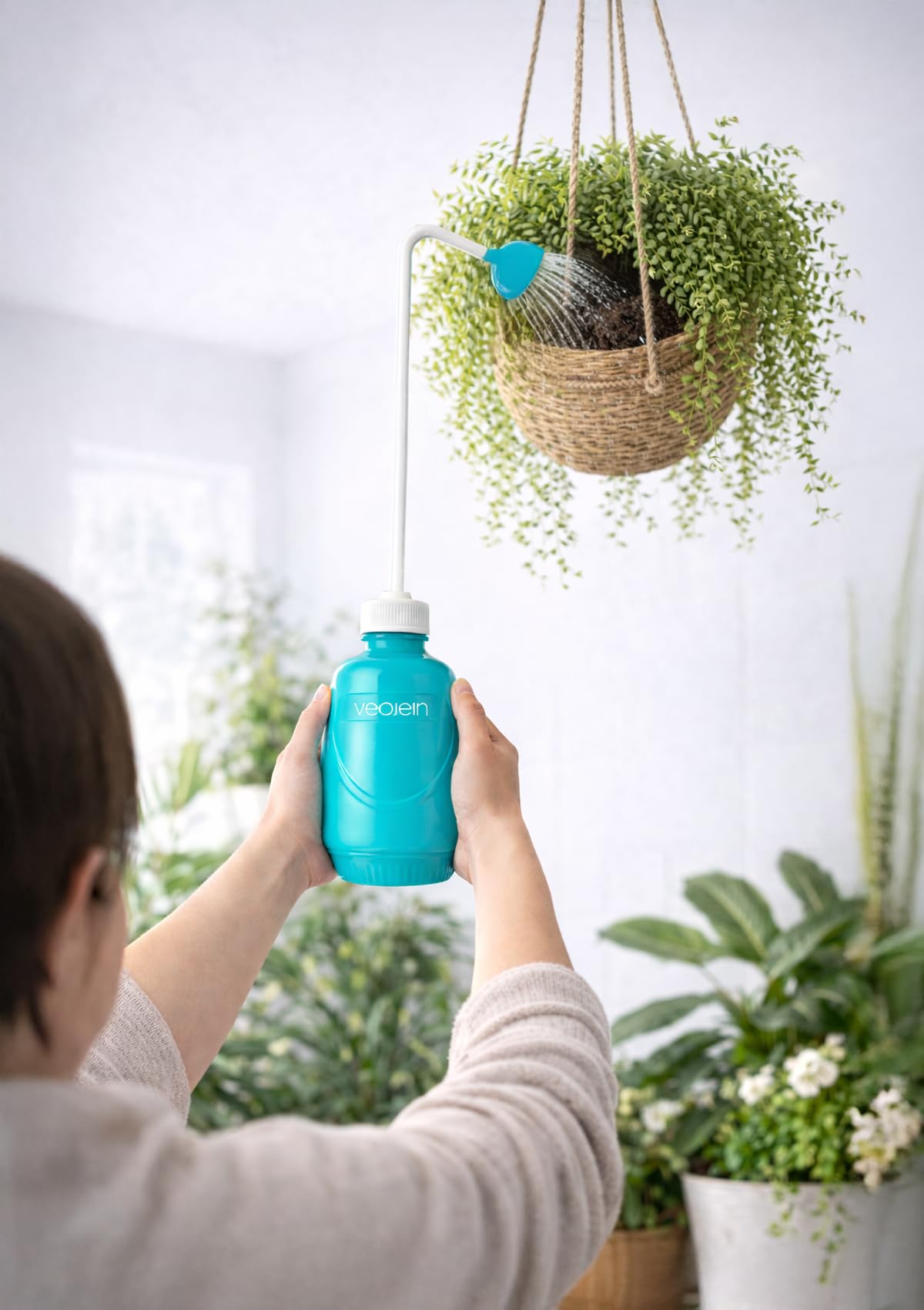VEOJEIN Longest Spout Plant Watering Squeeze Bottle [16,2", Pack of 2], Watering Can for Hanging Plants, Original Extended Design for Hard-to-Reach Plants Indoor & Outdoor Watering, 15 oz (Teal)