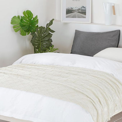 BOURINA Beige Throw Blanket 50 x90 Inches Throw Textured Solid Soft Sofa Throw Bed Runner Couch Cover Knitted Decorative Blanket Bed Runner