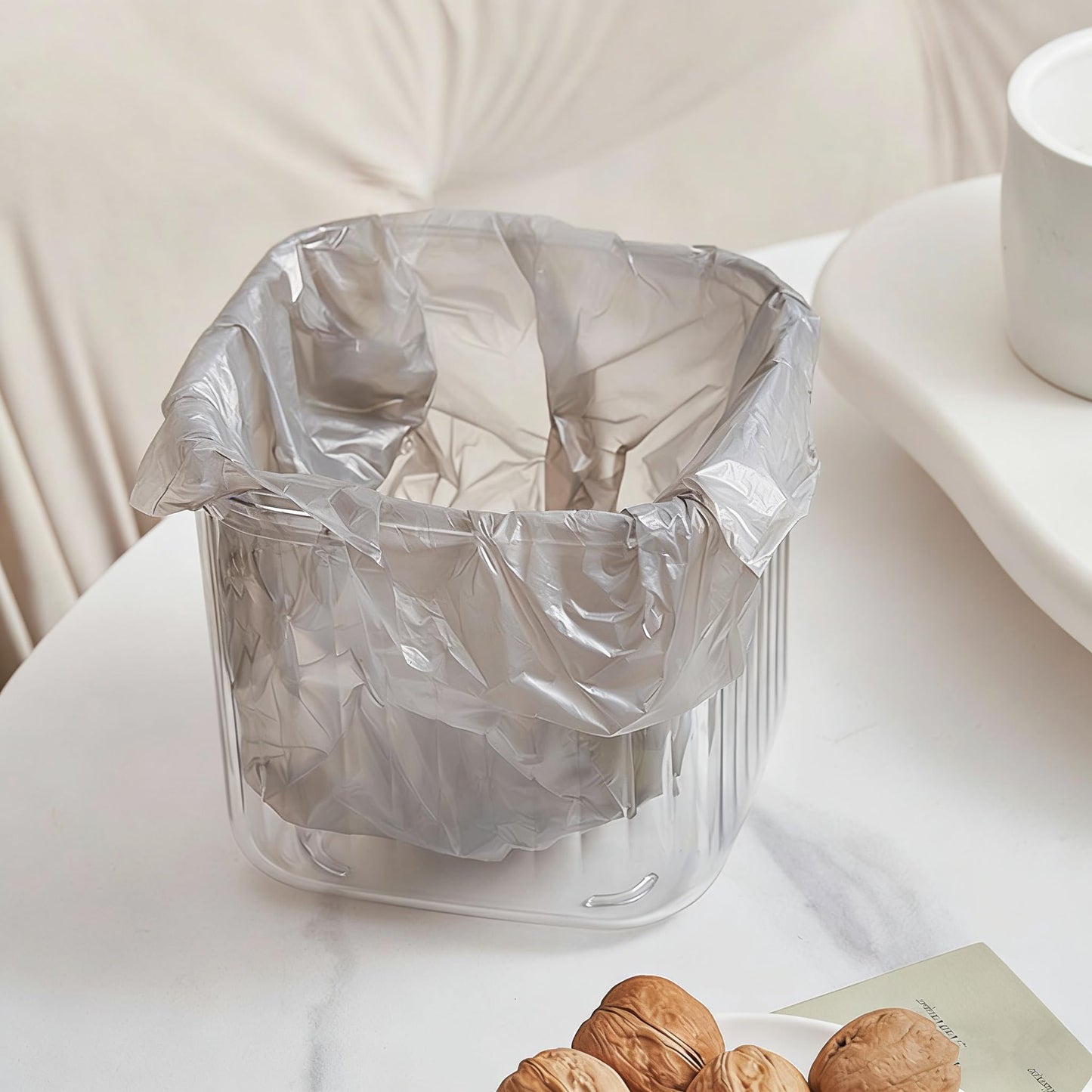 Mini Desk Trash Can Tiny Countertop Waste Basket Small Table Top Garbage Bin for Desk Top