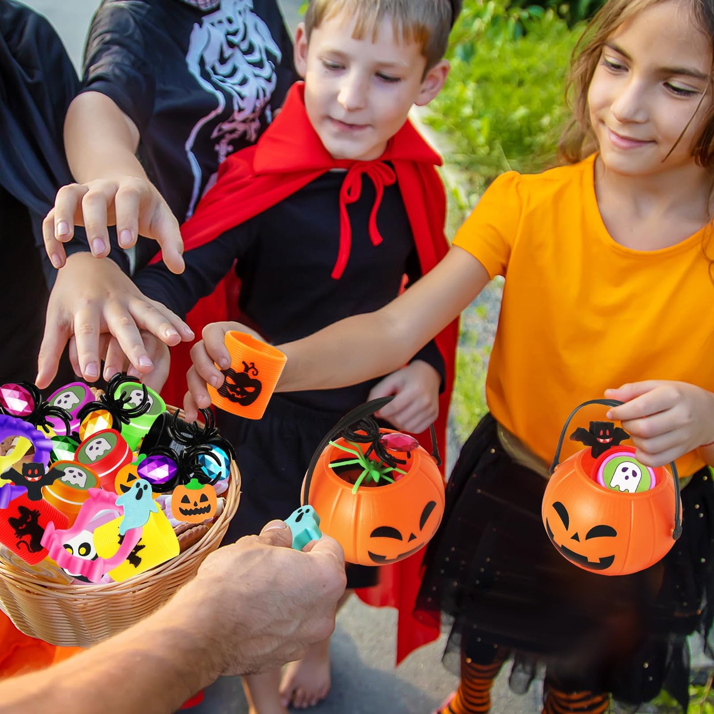 168PCS Halloween Party Favor for Kids, 24Pack Prefilled Halloween Pumpkins with Toys, Spider, Vampire Teeth, Spider Ring, Springs, Erases and Stamps for Trick or Treat, Halloween Goodies Bag Stuffers
