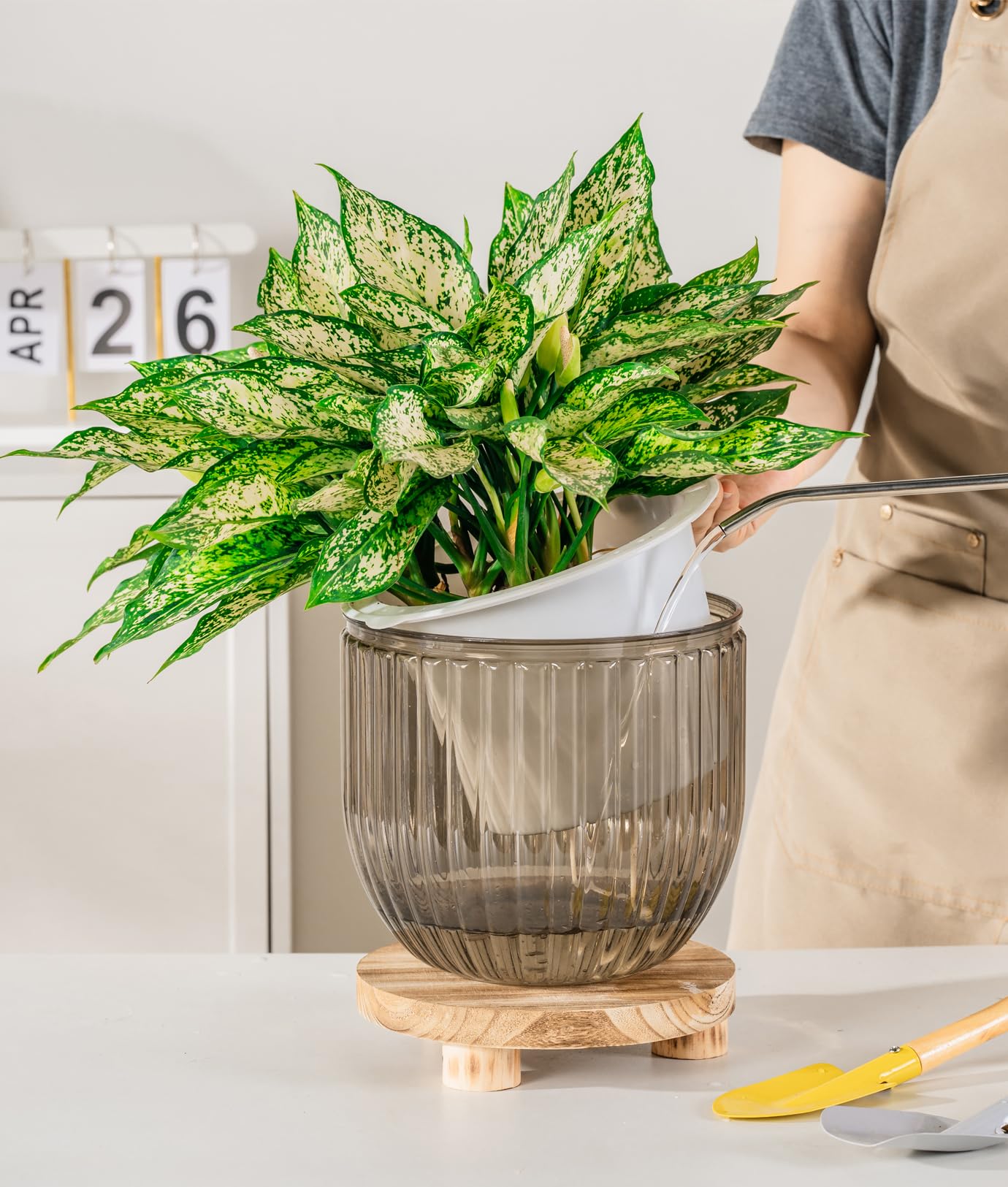 Melphoe Self Watering Pots for Indoor Plants Planter, 8.3/5.3 Inch 2 Pack Planters Self Watering Plant Pots for Flower, Houseplants, Succulent, African Violets and Cactus with Drainage
