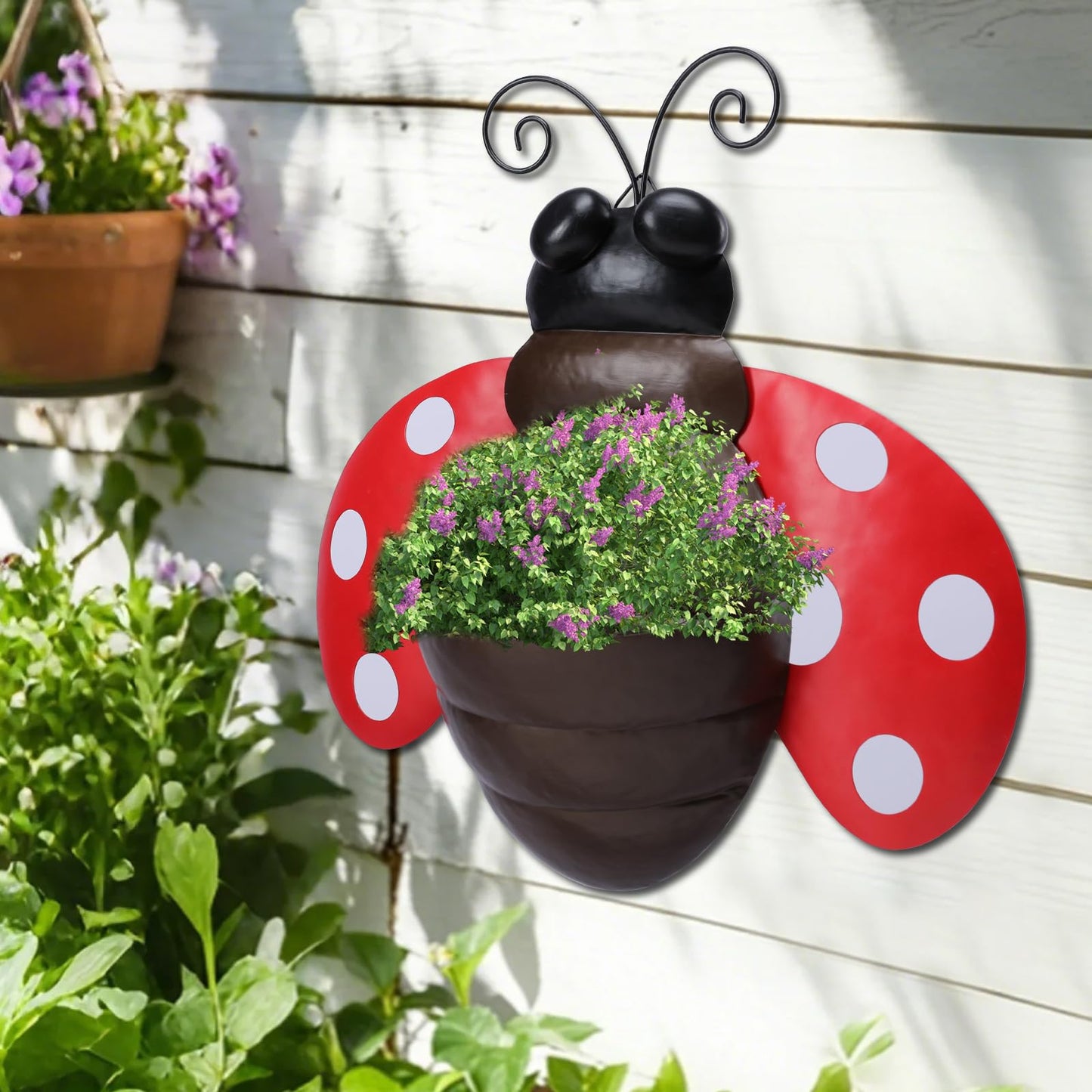 Chonsun Metal Wall Planter Ladybug Wall Mounted Planters Small Flower Pot with Drainage for Indoor Outdoor Farmhouse Hanging Planter Succulent Plant Container Vertical Garden Yard Decor