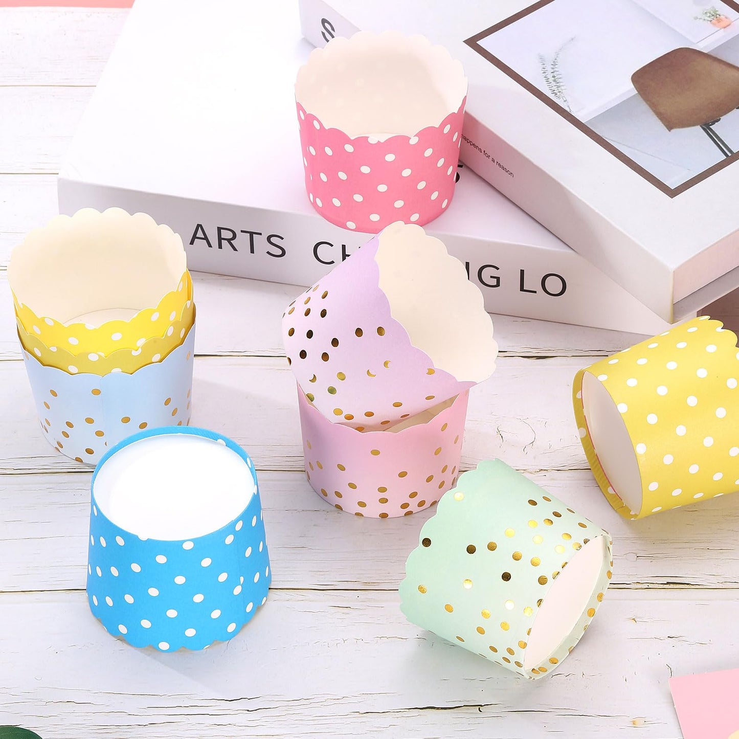 HARFINGTON 100Pcs Colorful Paper Baking Cups 6oz Cupcake Wrappers Scalloped Muffins Liners Disposable Greaseproof Containers for Birthday Party, Gradient Blue