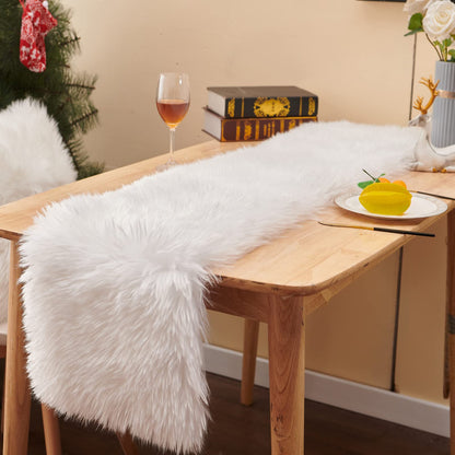 Christmas Table Runner, Thanksgiving Modern Small White Fur Table Runner for Party Birthday Friendsgiving Wedding Dinning Table, Decorative Rug Luxury Faux Fur Runner for Table (11.8x59.1inch)