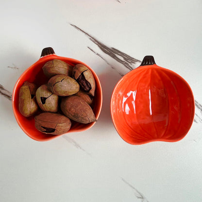 FYUEROPA Ceramic Pumpkin Ramekins Set, Small Bowls for Baking Souffle, Pudding, Serving Snack, Dessert, 6Oz (6PCS)