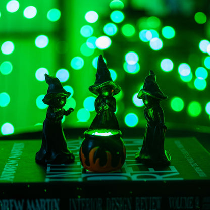 NEROSUN 4 PCS Halloween Miniature Witches Cauldron Figurine Table Decoration, Resin Scary Witches Lighted up Cauldron, Halloween Festival Supplies Indoor Outdoor Shelf Fireplace Home Decor