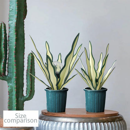LCJECV Metal Agave Plant Garden Art, 2 Pack Tequila Rustic Sculpture, Rustic Metal Agave Plants Garden Lawn Home Ornaments, for Yard Stakes, Garden Figurines, Outdoor Patio (2 PCS Green with Light)