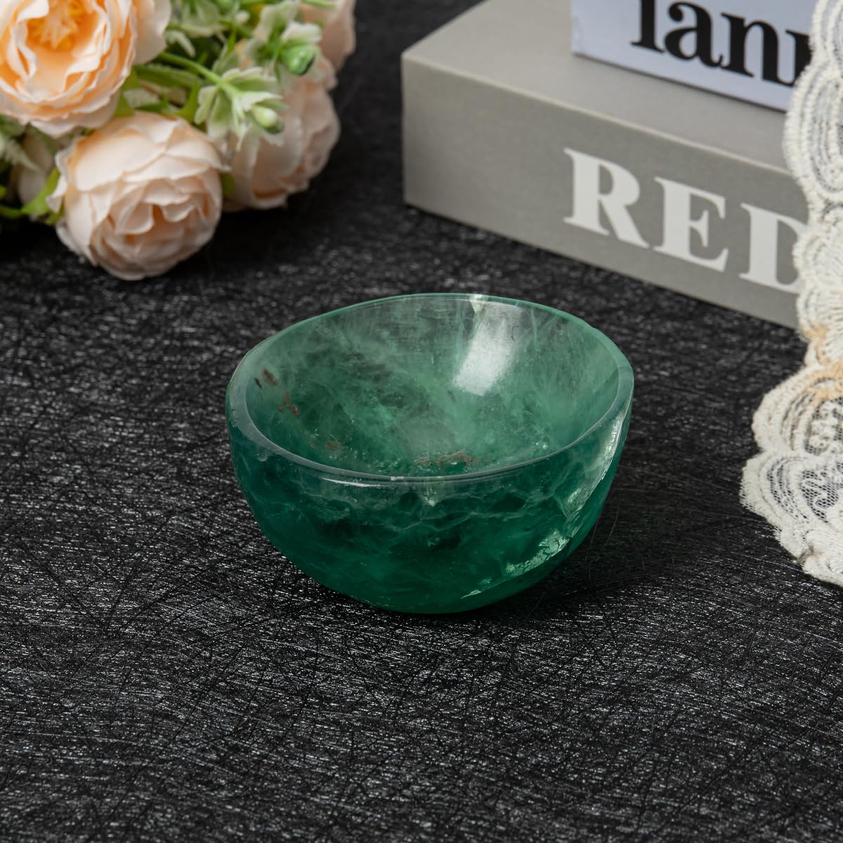 MOGEMT Natural Green Fluorite Crystal Bowl Hand-Carved Round Fluorite Crystals Gemstone Bowl Reiki Healing Home Decoration Gift 3.5-4"