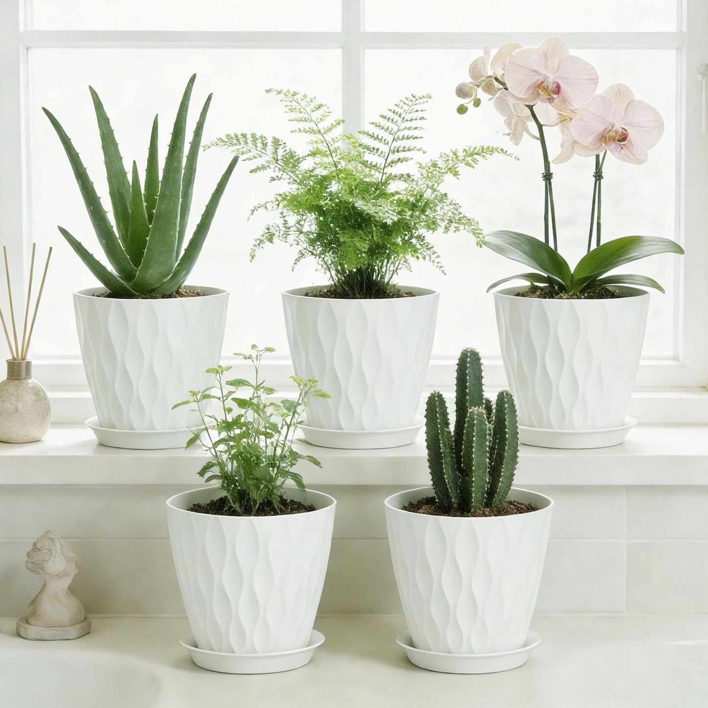 SQKH 8 Inch Plastic Plant Pots,Set of 5 Flower Pots,Planters with Drainage Holes & Saucers, Indoor Outdoor Garden Pots for Home Decor(White)