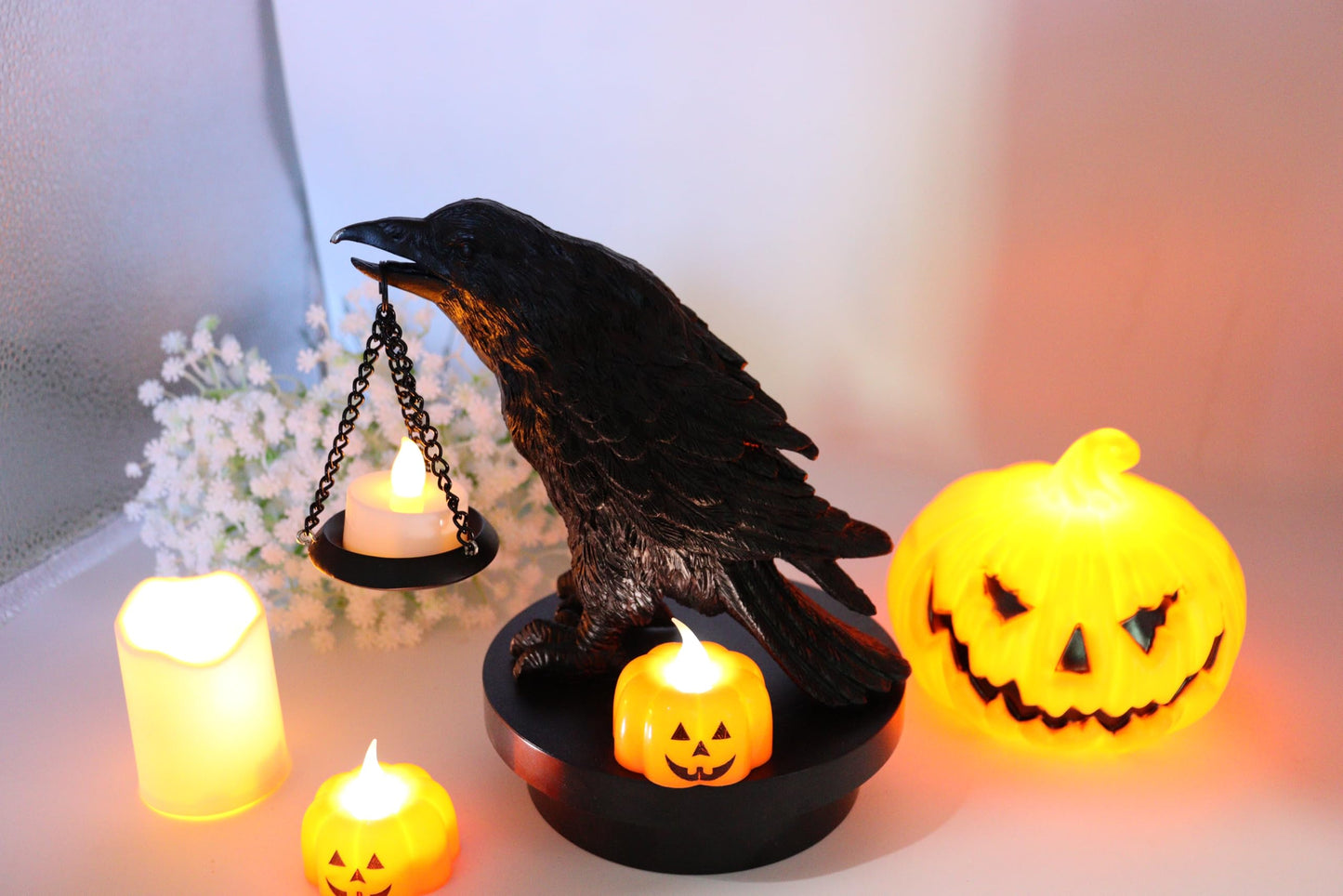 Gothic Crow Light Holder Halloween Candle Holder, Fake Raven Tealight Holder with Skull Base, Resin Statue for Indoor Spooky Home Decor