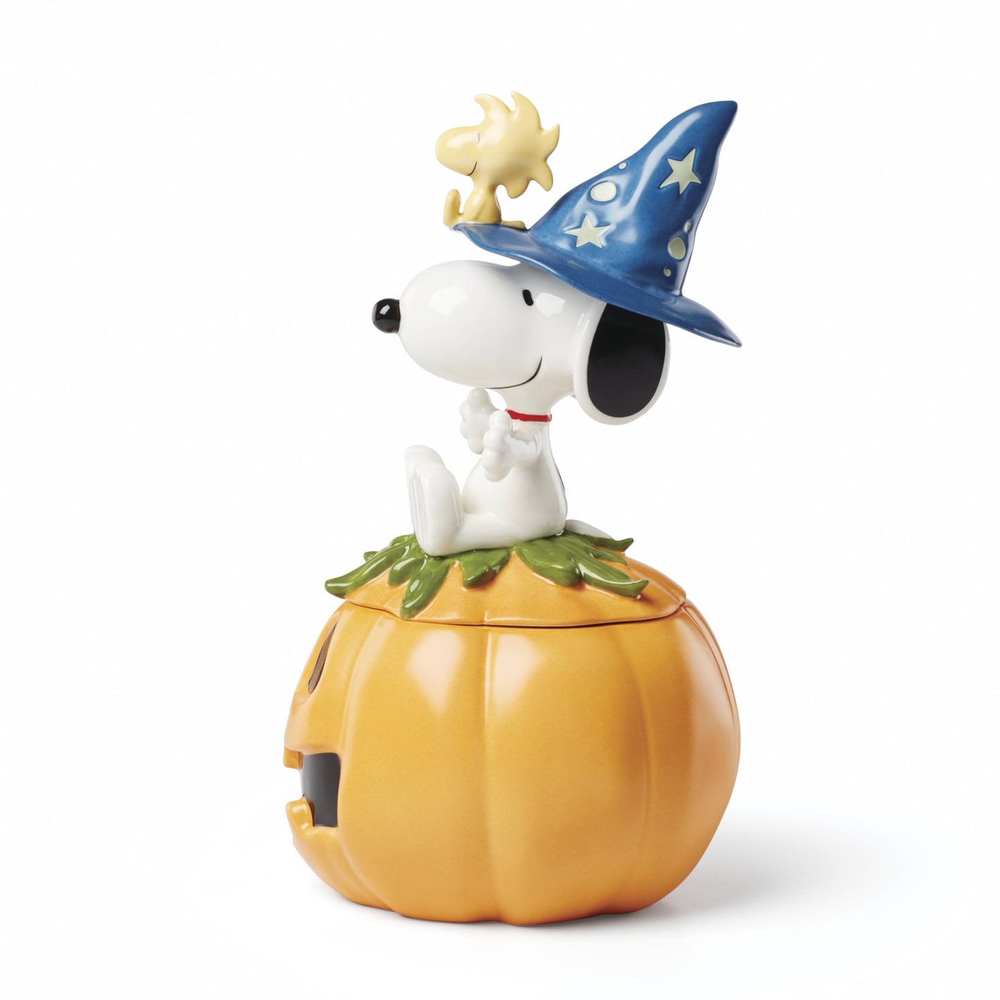 Lenox Candy Dish, The Great Pumpkin Covered Candy Dish, Snoopy on Removable Lid, Porcelain, Halloween Decorations, Halloween Table Decorations, PEANUTS Design, Fall Pumpkin Decor (1 Piece, 10-inch)