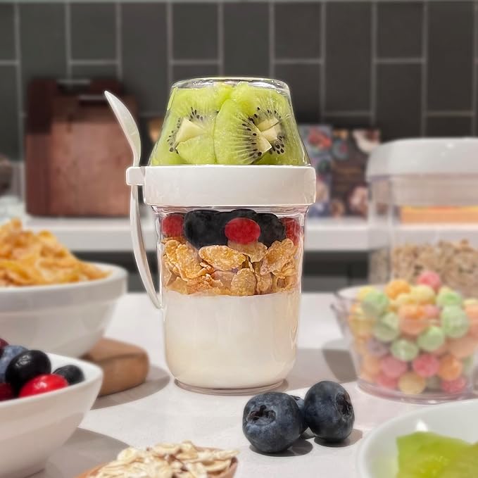 Felli On the Go Yogurt Parfait Snack Cup 12 oz with Spoon & Lid, 100% Leak Proof Granola Holder for To Go Breakfast Cereal Fruit Overnight Oats Container Reusable, Travel Hiking Camping (2, White)