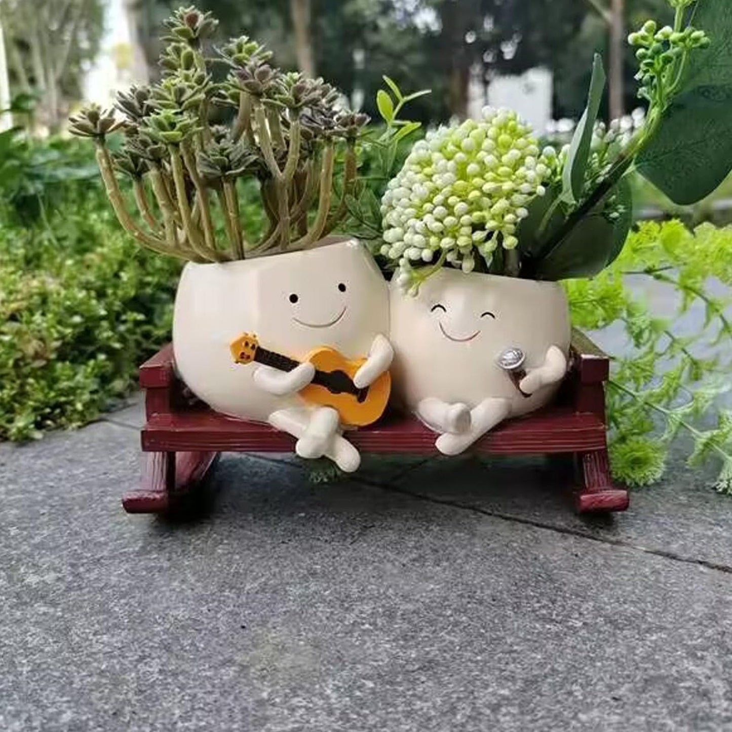 ERRSOU Smiley Face Planter Pot, Cute Funny Heart Rocking Chair Double Head Face Planter Pot with Unique Guitar and Microphone for Indoor Outdoor, Succulent Flower Pots with Drainage Hole ﻿
