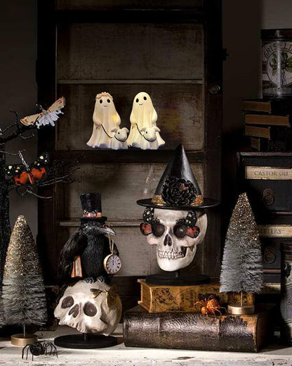 RWSEFK Display Statue Nightlight Ghost Walking Dog, Warm Lighted Indoor Figurine Lamps, Halloween Decors Spooky Dog Light, Cute Decorations for Party, Home, Bedroom, Shelf, Table Centerpiece (Girl)
