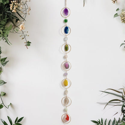 Chakra Agate and Crystal Gemstone Decor Natural Raw Stones Hanging Ornament, Handmade 7 Chakra Healing Crystal Decoration for Home Window Entryway Hallway Feng Shui Yoga Meditation Car Handmade Gift