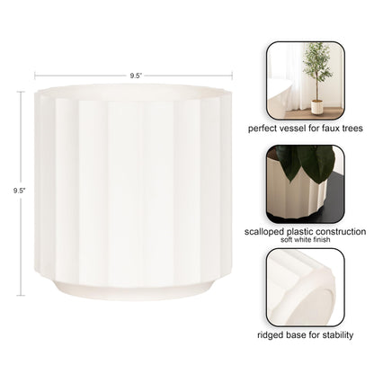 Kate and Laurel Jibbs Round Indoor Scalloped Planter Pot, 10 x 10 x 10, White, Modern Circular Planter for Indoor Plants for Living Room or Sunroom Decor
