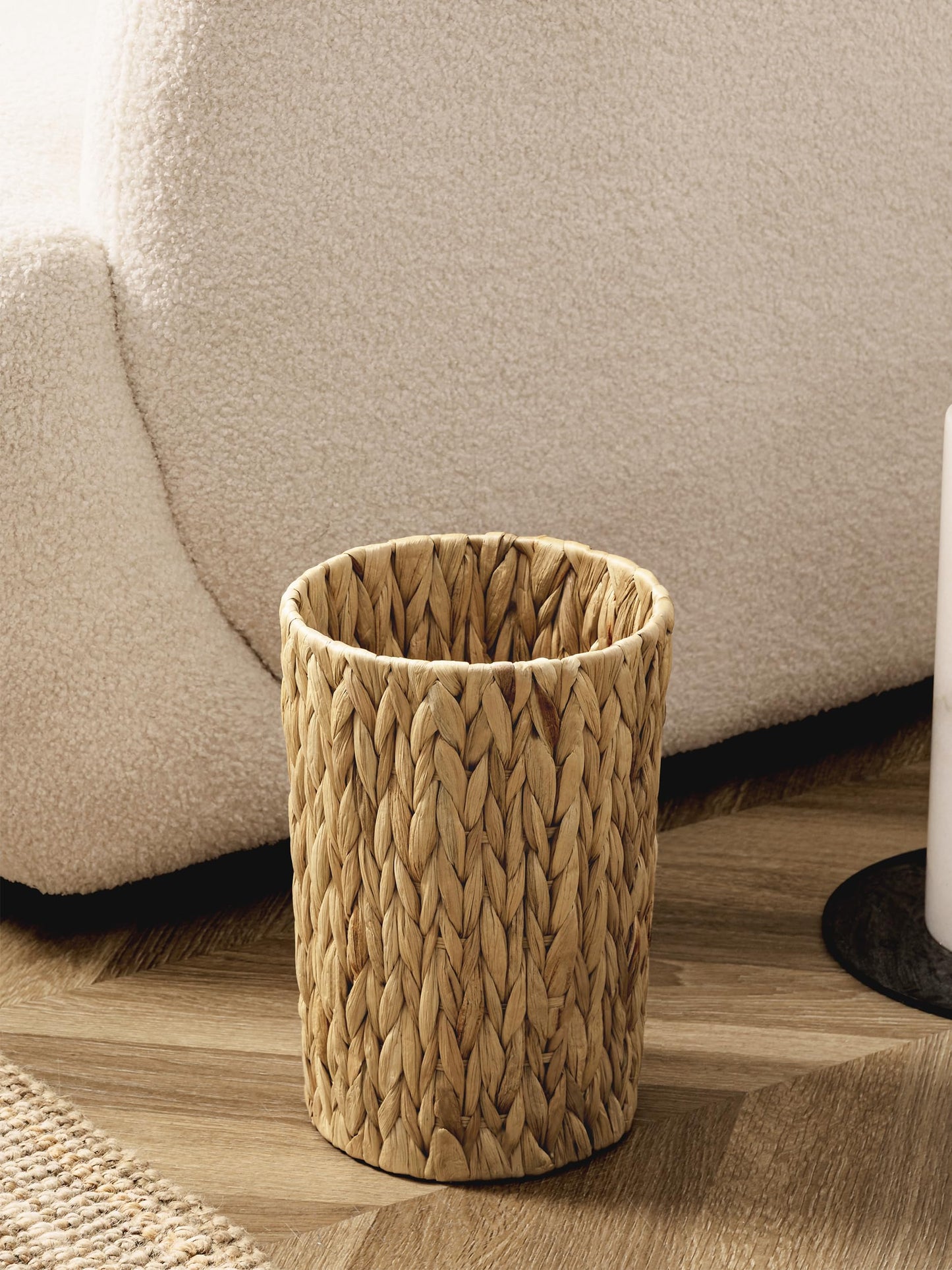 UBBCARE Wicker Trash Can, Small Waste Basket for Bathroom Office Bedroom, Water Hyacinth Trash Bin, Round 2 Gallon