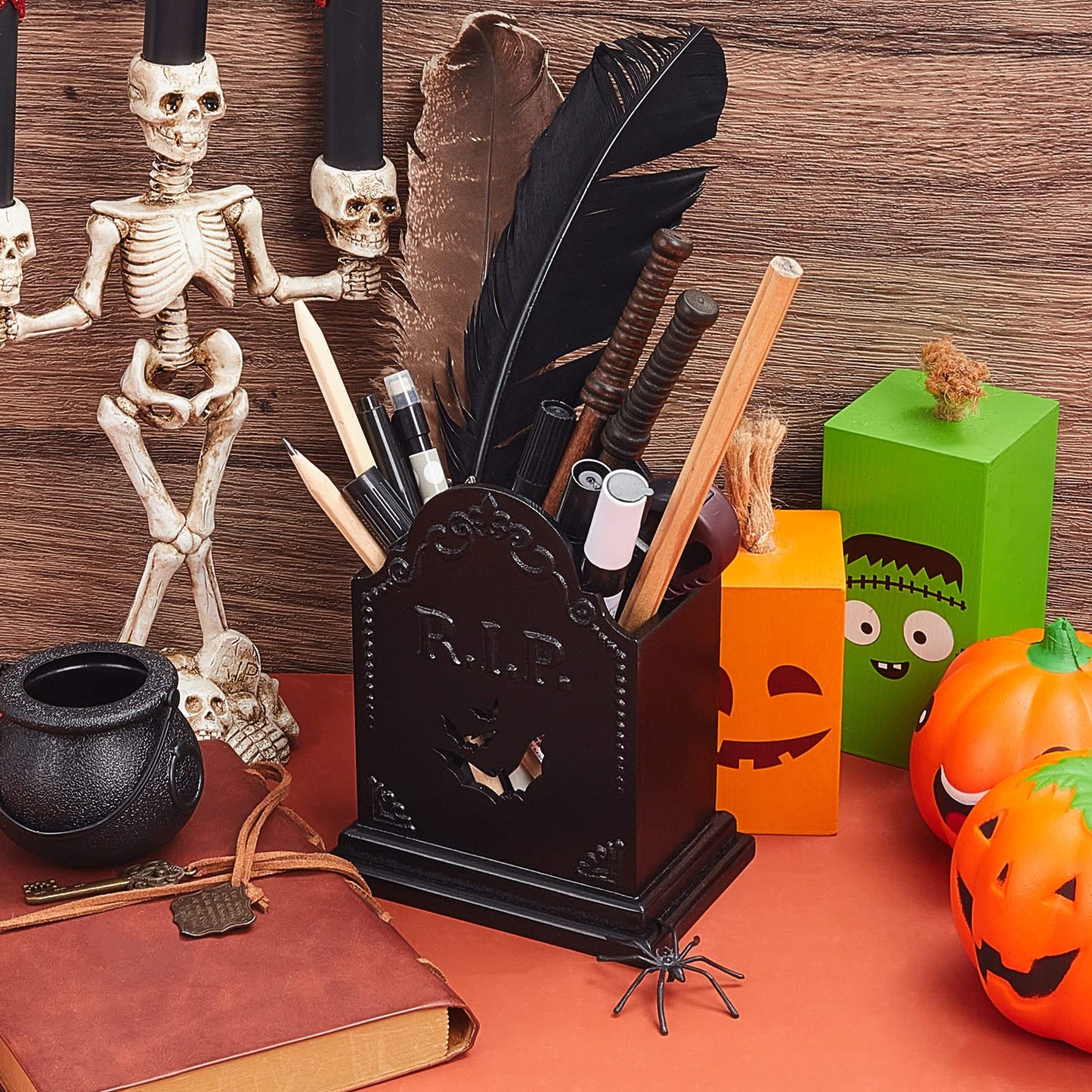 Gueevin Gothic Tombstone Makeup Brush Holder, Wooden Spooky Pen Holder Goth Desk Accessories for Halloween Witchy Home Office Bathroom Decor, Gothic Gifts for Women Vanity Organizer