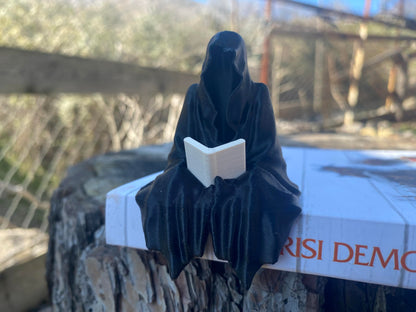 Sitting Ghost Figurine Reading a Book – Suriel ACOTAR Inspired Decoration | Unique Fantasy Home Decor For Book Lovers