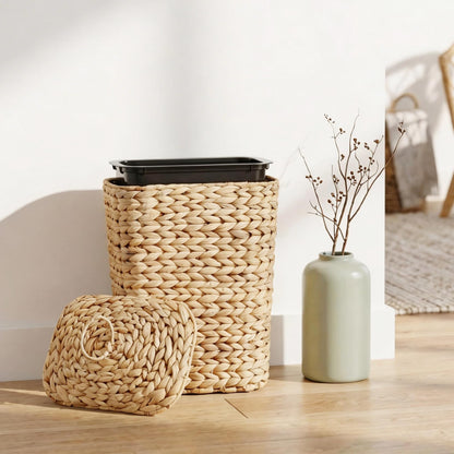 deepredcoast 2.6 Gallon Wicker Trash Can with Lid, Handwoven Water Hyacinth Wastebasket with Removable Plastic Inner Bin, Small Decorative Rattan Trash Can for Bathroom Bedroom Office Kitchen