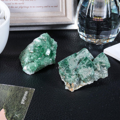 moonsix Natural Green Fluorite Rough Stone Healing Crystal Cluster Specimen Decor for Wicca, Collection, Display (25-75 mm)