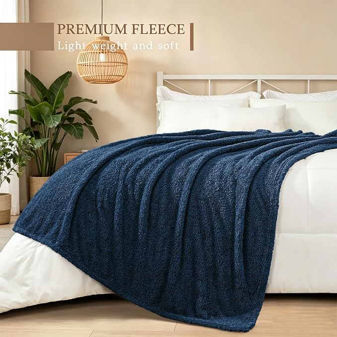 Exclusivo Mezcla Fleece Bed Blankets Queen Size, Ultra Soft, Lightweight and Fuzzy Navy Blue Blanket for Women, Home Decor, 90x90 Inches