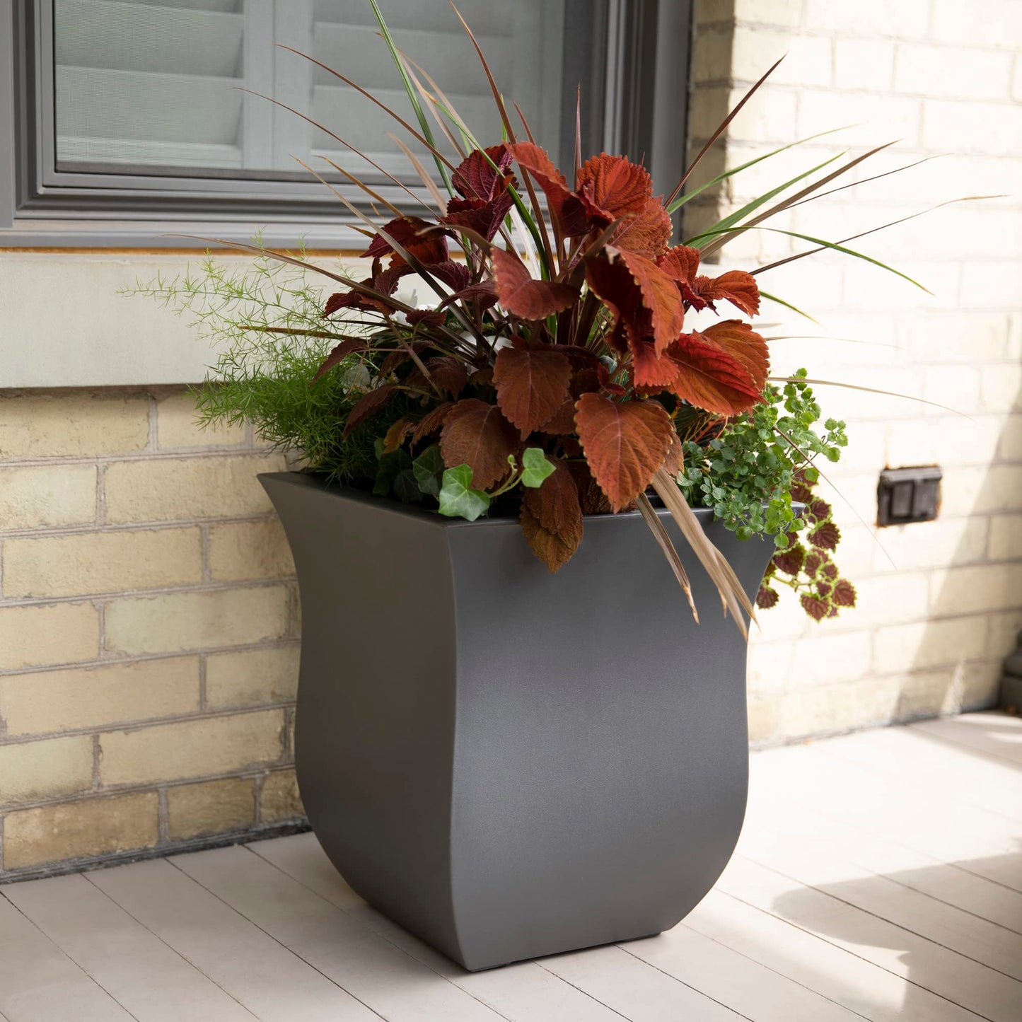 Mayne Valencia 16x16 Modern Polyethylene Resin Square Planter in Graphite Gray