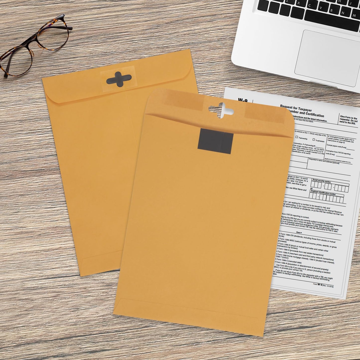 Quality Park 10 x 13 Clasp Envelopes, 100 Pack, Document Envelopes with Redi-Tac Closure and Gummed Flap, Heavyweight 28 lb Paper with Double Prong Clasp, for Mailing and Storage, Brown Kraft