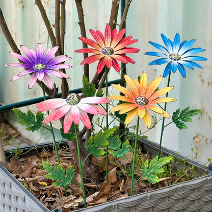WKHOMEDECO Metal Flowers for Outside, 4 Pack Decorative Garden Stakes with Spring Design, 16.5 Inch Handmade Iron Outdoor Metal Garden Decor, Flickering Daisy Yard Art for Patio Lawn