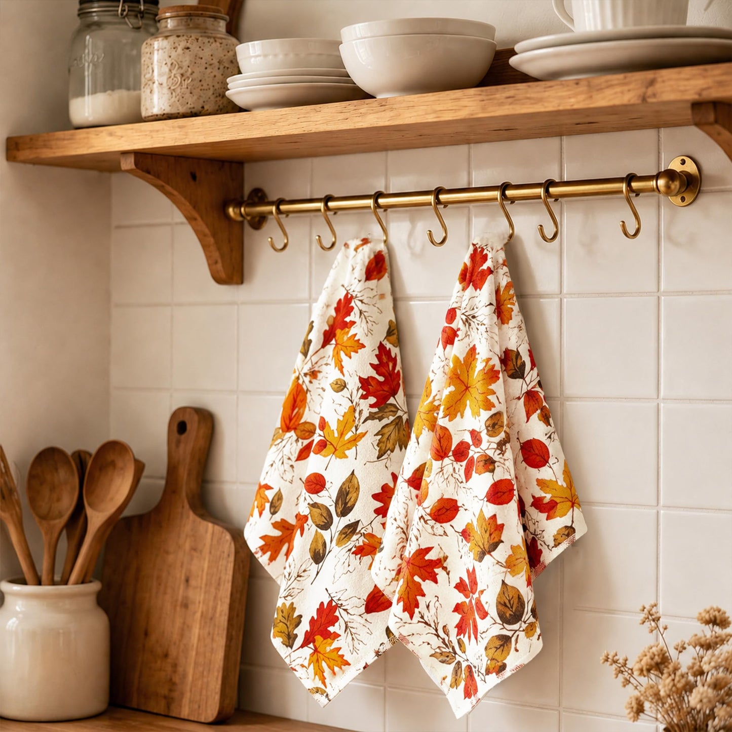 thmasamwr Kitchen Towels Dish Towel 18x26 Inch Maple Leaves Kitchen Towel for Cleaning Cute Home Decor Absorbent Reusable Farmhouse Tea Towel Decorative Set of 2