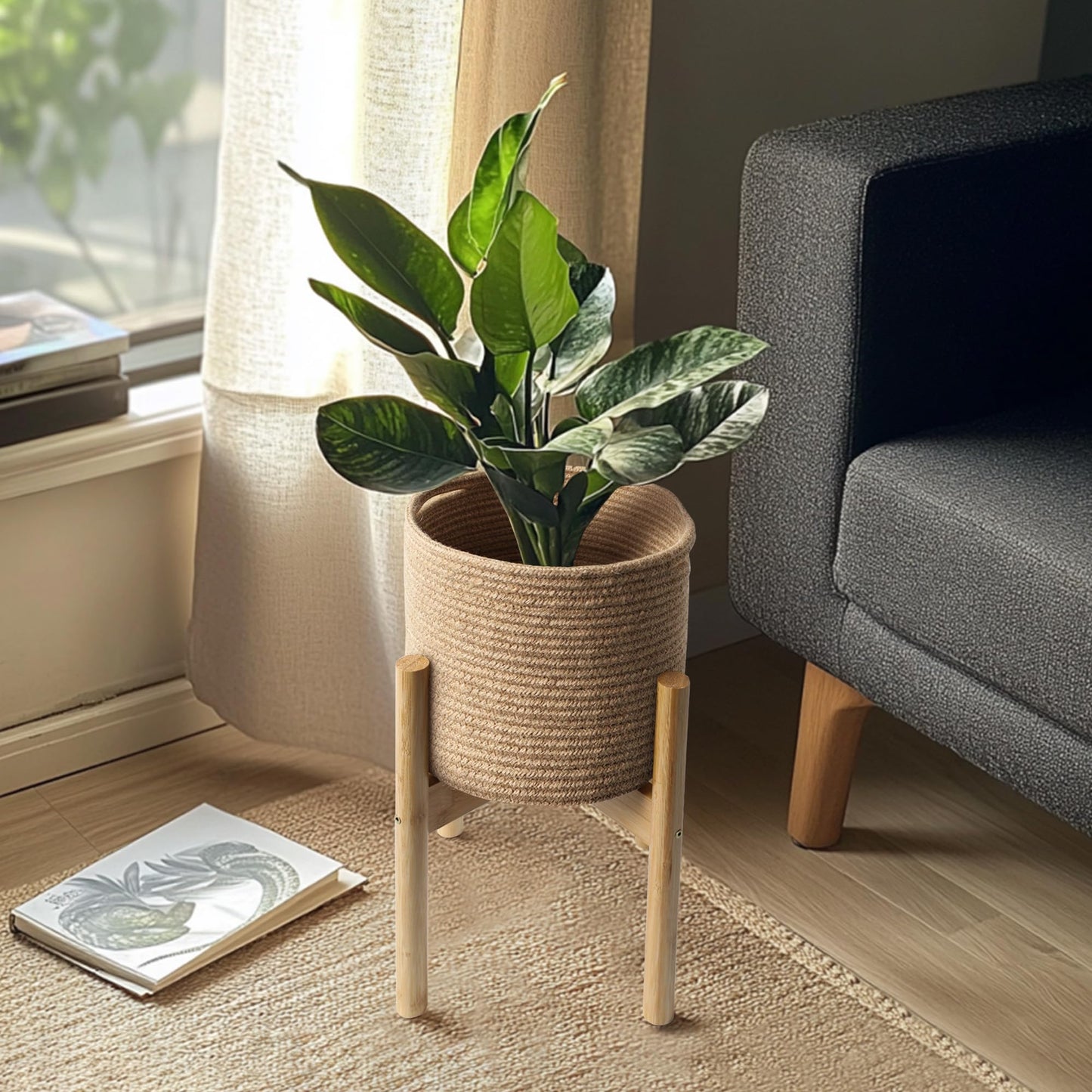 WILLITAT Plant Basket with Stand, Indoor Round Wicker Basket Plant with Bamboo Wood Stand, Decorative Woven Rope Flower Indoor Planter with Legs, Boho Bamboo Wood Planter Holder (Jute)