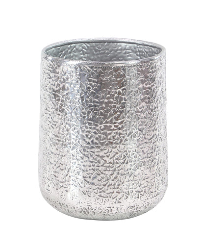 Deco 79 Aluminum Metal Indoor Outdoor Planter Large Planter Pot with Hammered Design, Set of 3 Planters 12", 16", 20"H, Silver