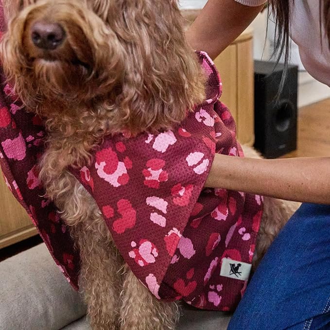Dock & Bay Pet Towel - Super Absorbent & Quick Drying Dog Towels with Bag - 100% Recycled - Pink Paws, Large (120x70cm, 47x27)