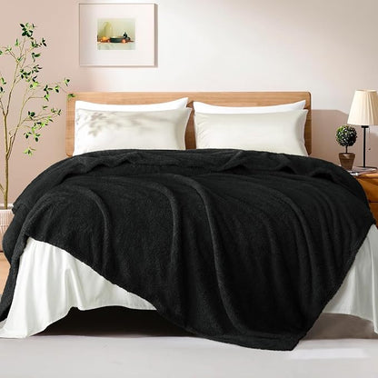 Exclusivo Mezcla Fleece Twin Size Bed Blanket, Ultra Soft, Lightweight and Fuzzy Black Blanket for Women, Home Decor, 60x80 Inches