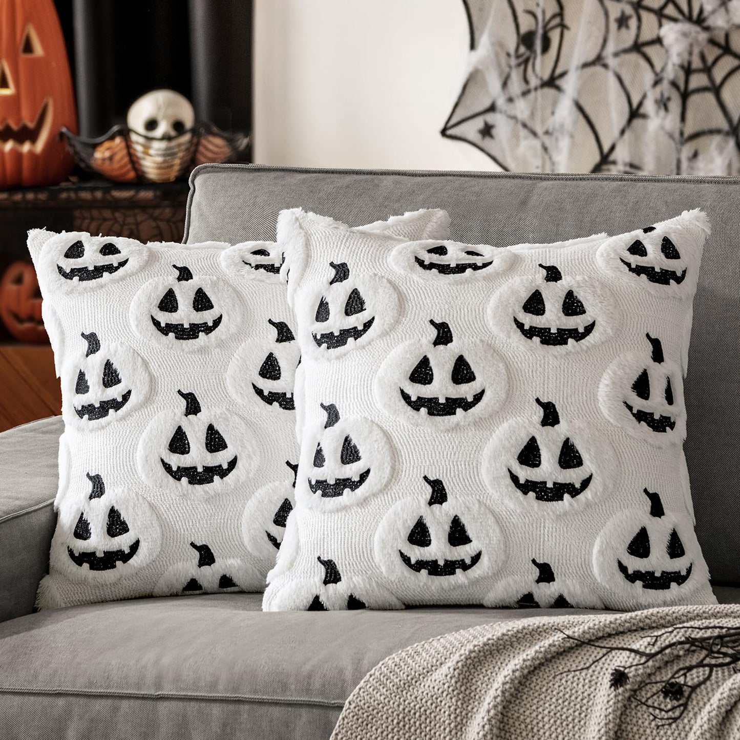 MIULEE Thanksgiving Fall Halloween Throw Pillow Covers 18x18 Decorative Pumpkin Pattern Pillowcases Soft Plush Faux Wool Cushions for Home Patio Sofa Couch,White