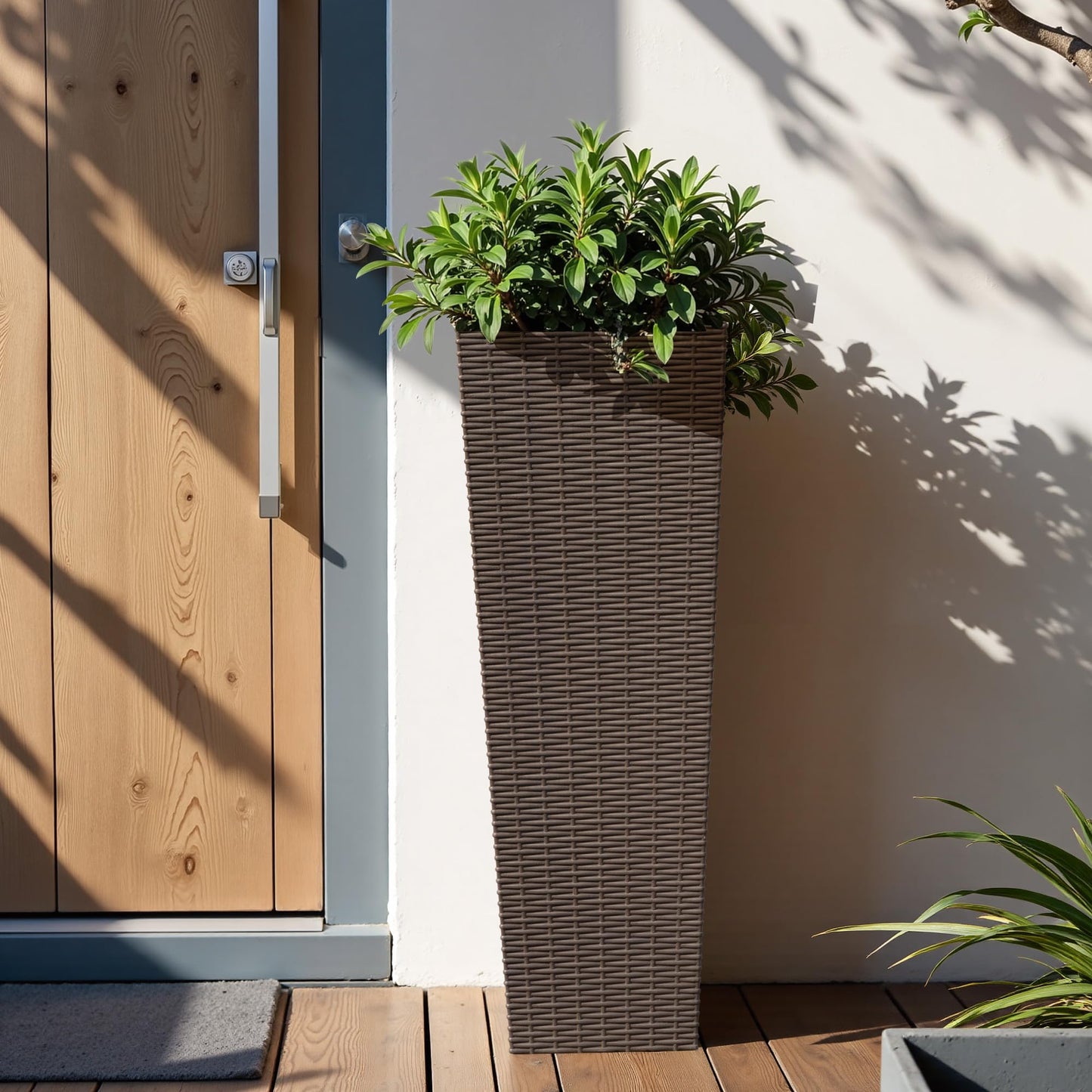 Flamaker Resin Rattan-Design Planters Set of 2, 32'' Tall Flowerpot with Additional Pot for Soil, Durable Weather-Resistant Planter with Drainage Holes for Garden, Patio, Backyard (Brown, Large)