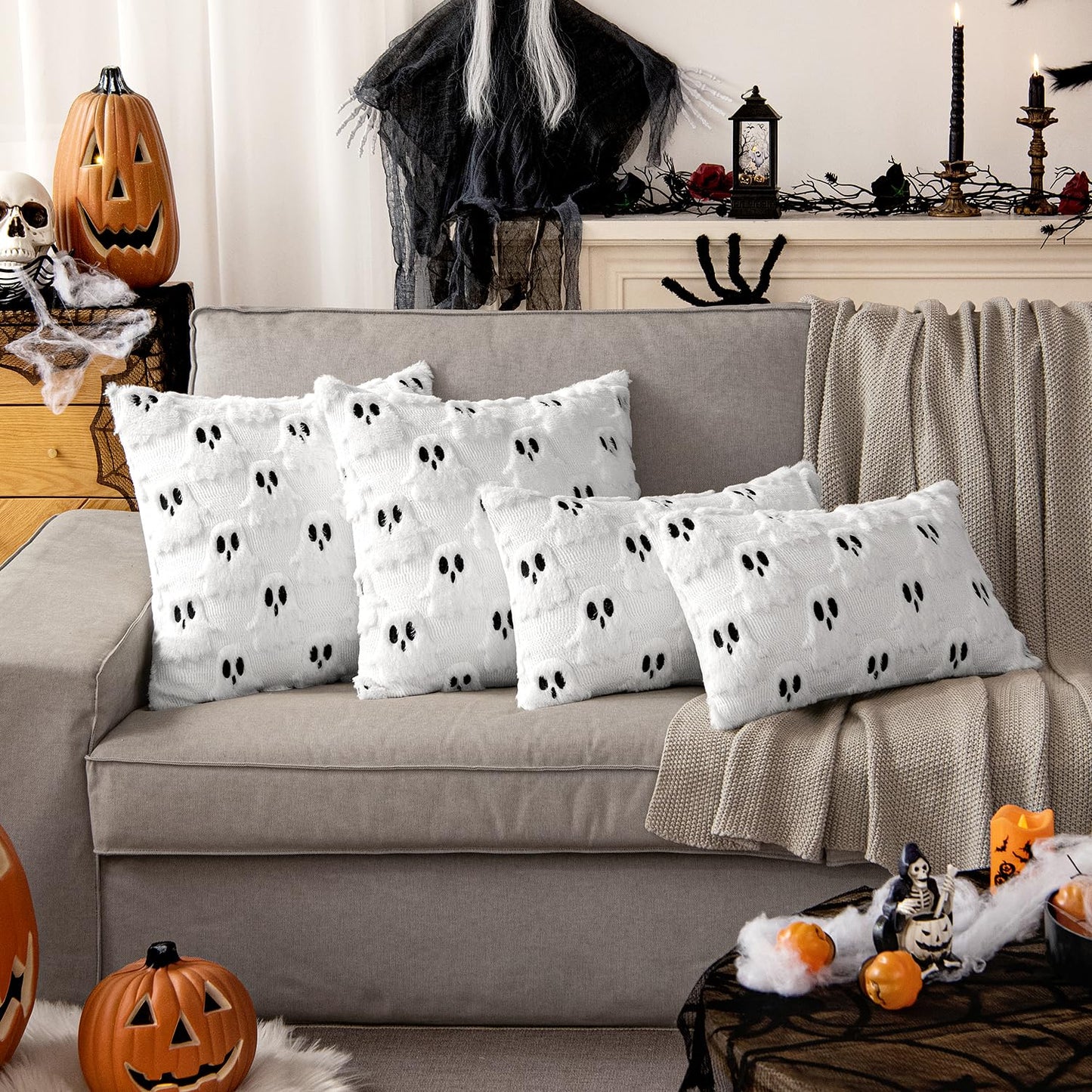 MIULEE Halloween Pillow Covers Set of 2 White Ghost Decorative Soft Throw Pillows Plush Faux Fur Wool Couch Cushion Case for Fall Decor Chair Sofa Bedroom Living Room 18x18 inch