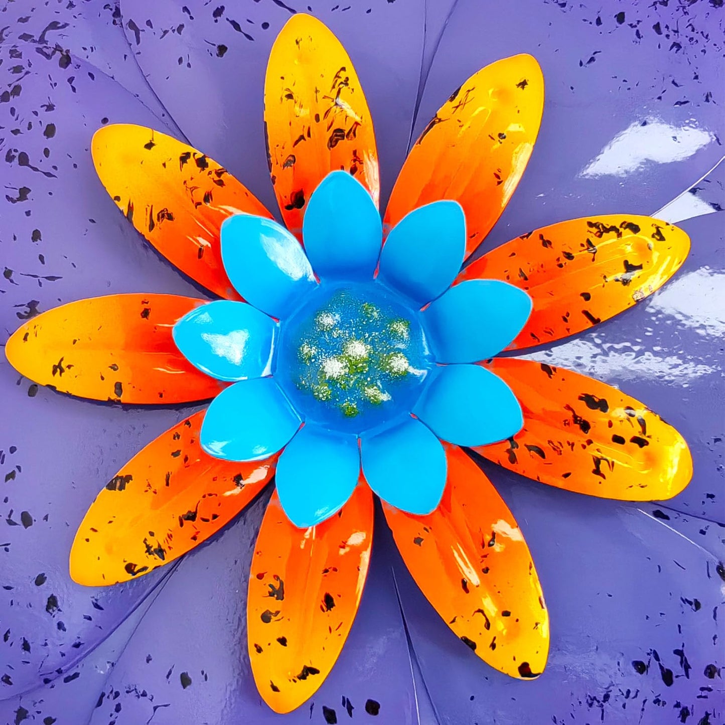 LITIALLY Metal Flower Wall Art Garden Decor, New Creative Cute Flower Decorations, Art Wall Hanging Decor, Enhance Indoor Outdoor Decor Spaces