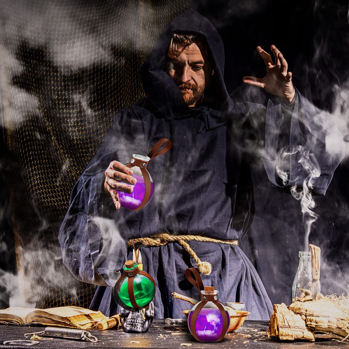 Patelai 6 Pcs Halloween Glass Potion Bottles with Belt Cork Renaissance Witch Costume Accessories Witch Props Potion Bottle for Halloween Party Decor Cosplay DIY Crafts Gift (Brown)